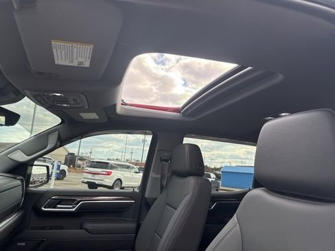 Used 2025 Chevrolet Silverado 1500 LTZ w/ LTZ Premium Package image 12