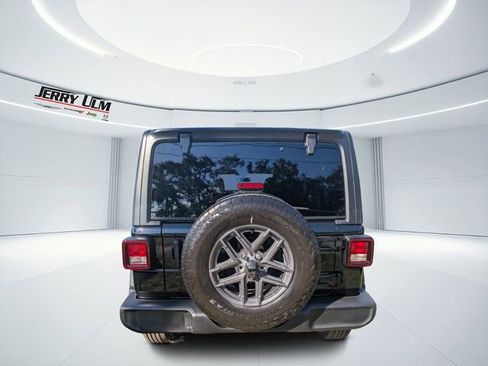 New 2026 Jeep Wrangler Unlimited Sport AWD/4WD image 4