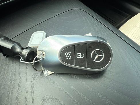 Used 2026 Mercedes-Benz E 350 4MATIC Sedan image 21