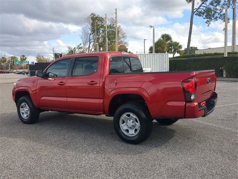 Certified 2022 Toyota Tacoma SR image 6