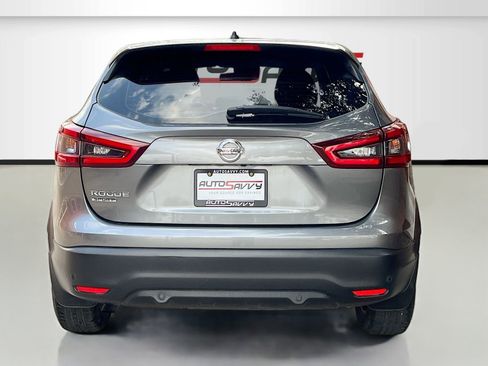 Used 2022 Nissan Rogue Sport S image 6