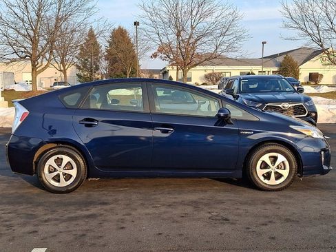 Used 2014 Toyota Prius Three image 7