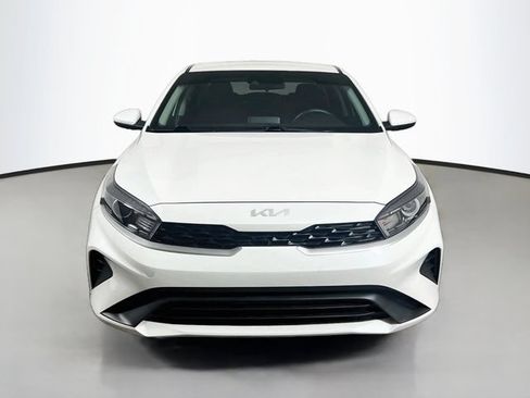Used 2024 Kia Forte LXS FWD image 2