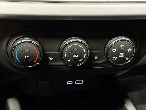 New 2026 Chevrolet Trax RS w/ Driver Confidence Package image 16