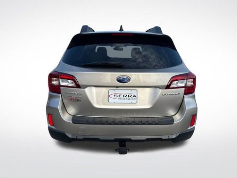 Used 2016 Subaru Outback 2.5i Limited AWD/4WD image 4