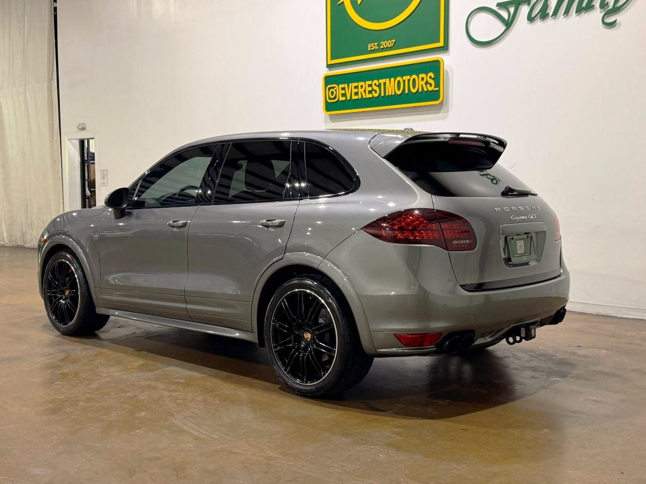 Used 2014 Porsche Cayenne GTS AWD/4WD image 7
