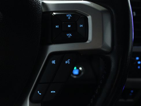 Used 2021 Ford F250 Lariat w/ Lariat Ultimate Package AWD/4WD image 21