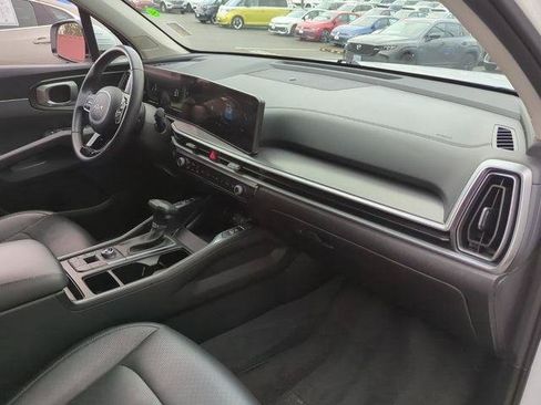 Used 2024 Kia Sorento S FWD image 35