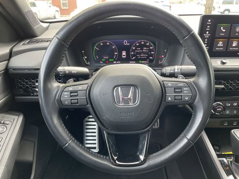 Used 2023 Honda Accord Sport image 17