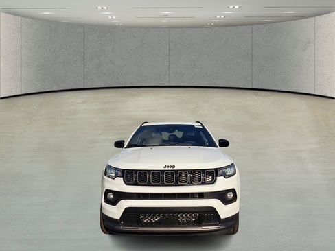 New 2026 Jeep Compass Latitude image 2