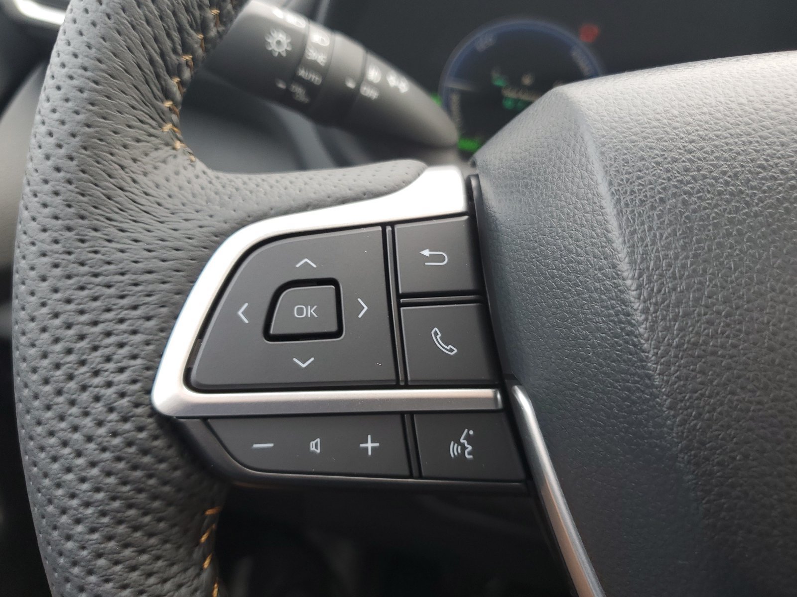 New 2026 Toyota Sienna XLE Woodland Edition AWD/4WD image 23