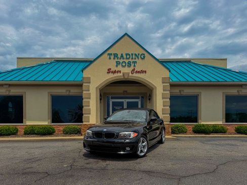 Used 2013 BMW 128i Convertible RWD image 2