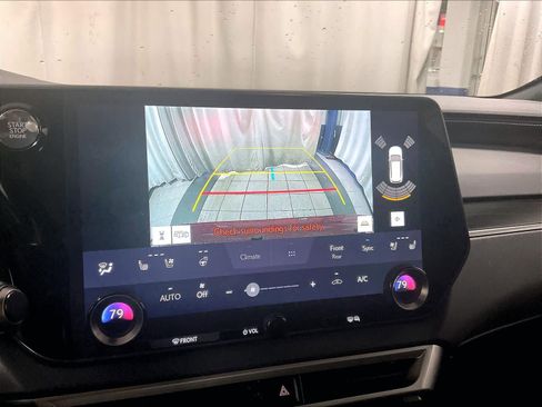 Used 2025 Lexus RX 350 Premium image 19