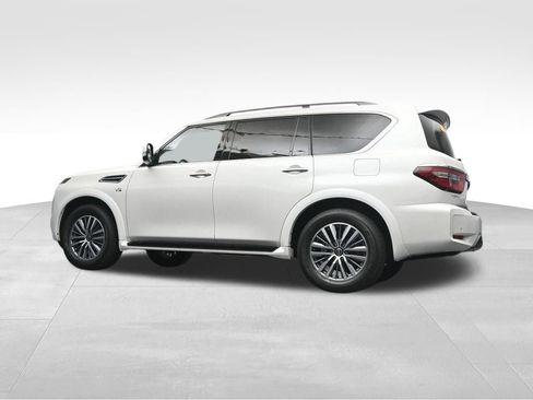 Used 2022 Nissan Armada SV w/ SV Appearance Package RWD image 12