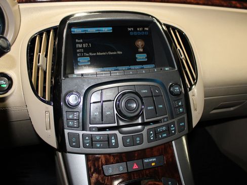 Used 2012 Buick LaCrosse Premium FWD image 15