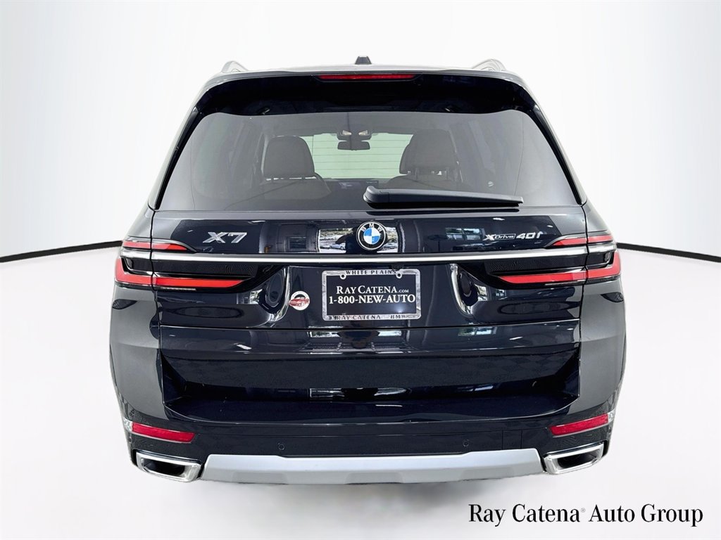 Used 2024 BMW X7 xDrive40i w/ Premium Package AWD/4WD image 6