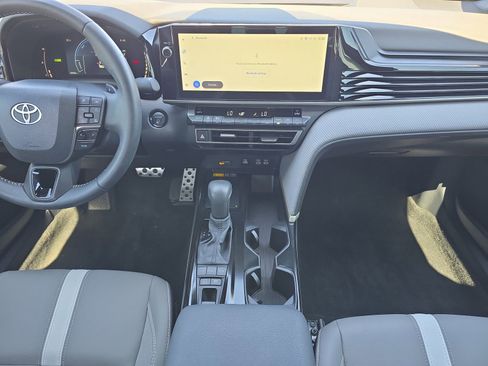 Used 2025 Toyota Camry SE w/ Multimedia Upgrade Package FWD image 11