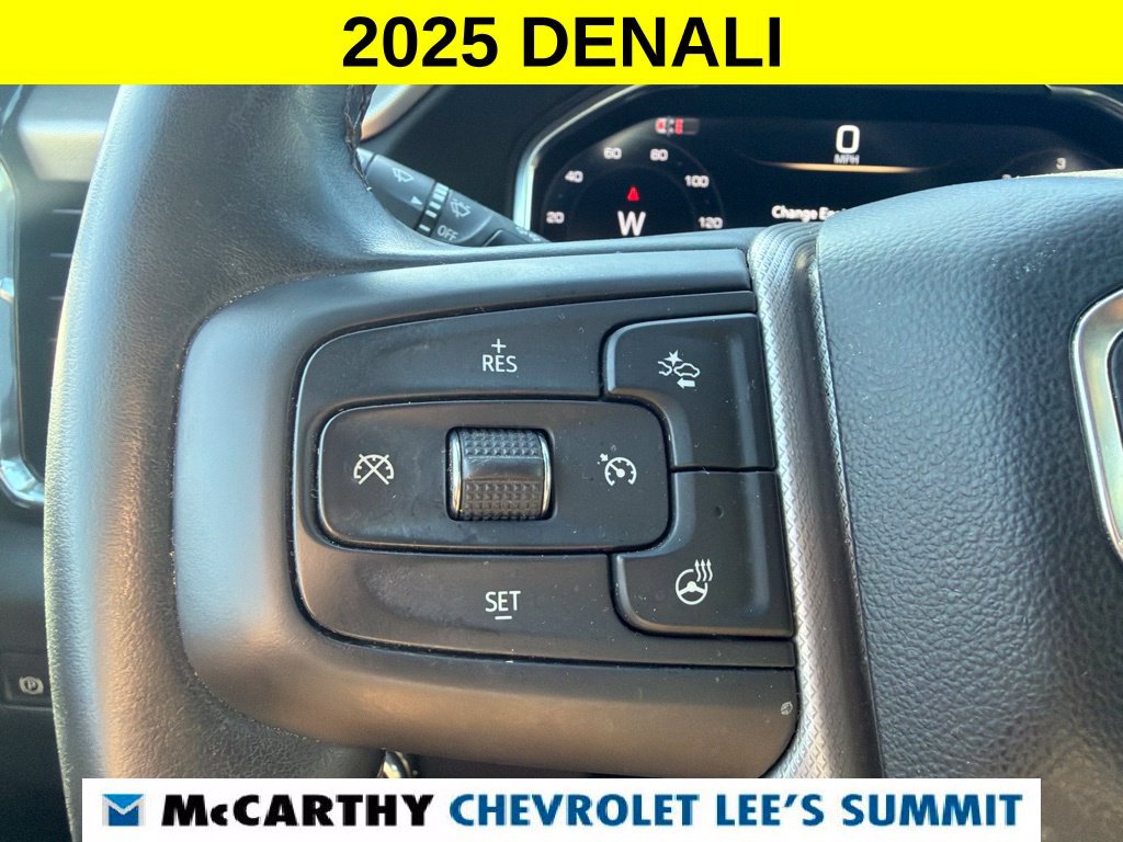 Used 2025 GMC Sierra 3500 Denali AWD/4WD image 22