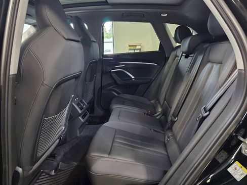 Used 2025 Audi Q5 Prestige image 18