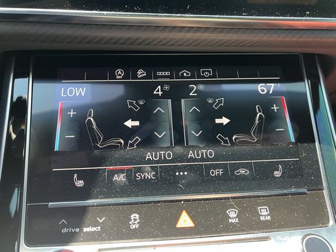 Used 2024 Audi SQ8 Premium Plus AWD/4WD image 30