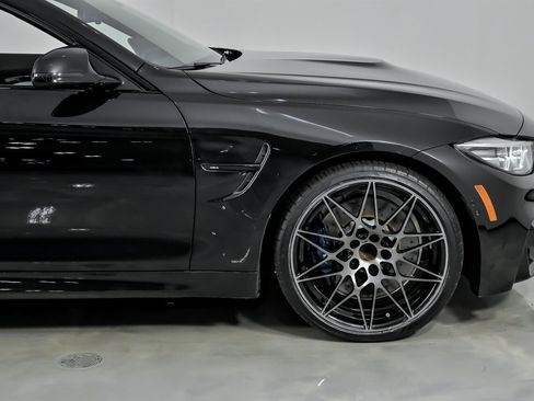 Used 2020 BMW M4 Convertible w/ Competition Package image 15