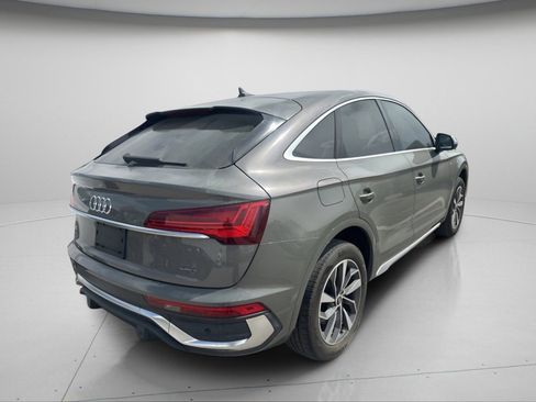 Used 2023 Audi Q5 2.0T Premium w/ Convenience Package image 9