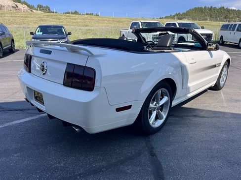 Used 2007 Ford Mustang GT Premium RWD image 5