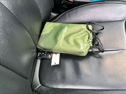 Used 2022 Jeep Grand Cherokee Limited 4xe w/ Luxury Tech Group II image 20