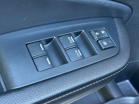 Used 2023 Honda Ridgeline Sport image 13