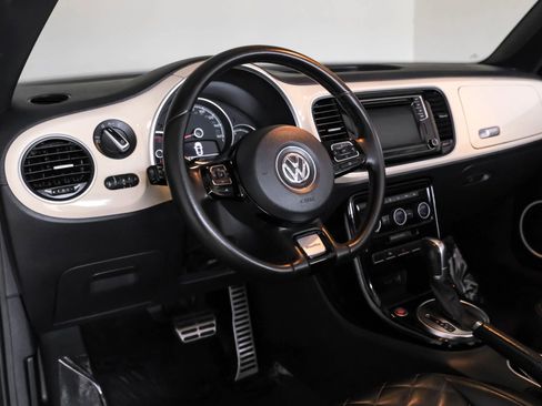 Used 2019 Volkswagen Beetle 2.0T Final Edition SEL image 2