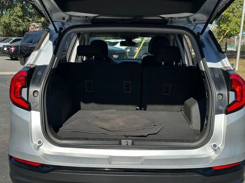 Used 2020 GMC Terrain SLE w/ Elevation Edition image 31