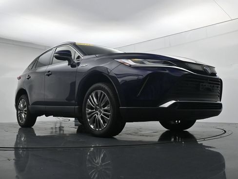 Used 2021 Toyota Venza Limited w/ Carpet Mat Package (TMS) AWD/4WD image 29