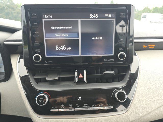 Used 2022 Toyota Corolla LE w/ Carpet Mat Package (TMS) FWD image 15