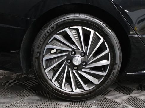 Used 2023 Hyundai Sonata Limited w/ Cargo Package image 6