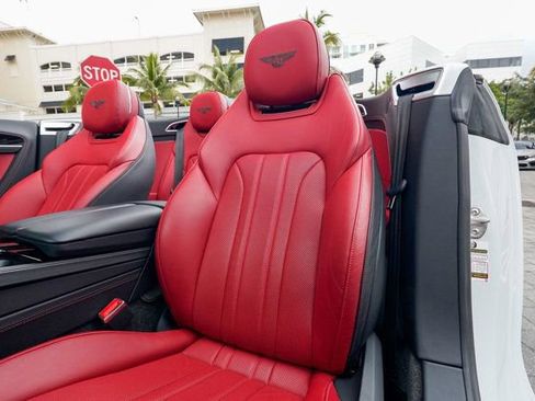 Used 2024 Bentley Continental GT V8 image 61