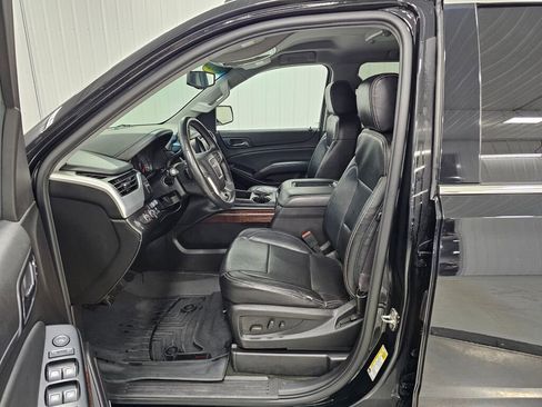 Used 2015 GMC Yukon SLE w/ HD Trailering Package image 12