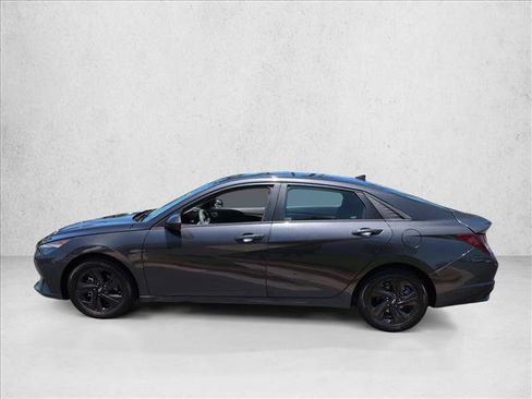 Used 2021 Hyundai Elantra SEL FWD image 9