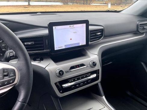 Certified 2023 Ford Explorer XLT w/ Equipment Group 202A image 6