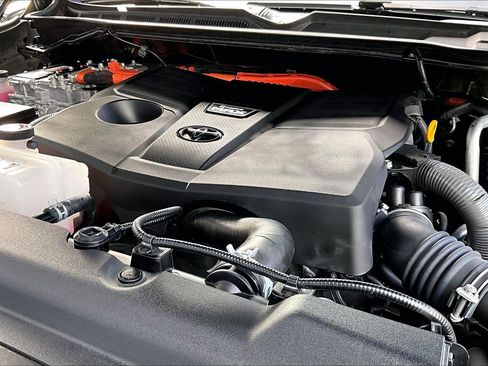 Used 2024 Toyota Tundra Limited image 31