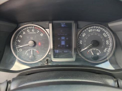 Used 2020 Toyota Tacoma TRD Sport RWD image 8