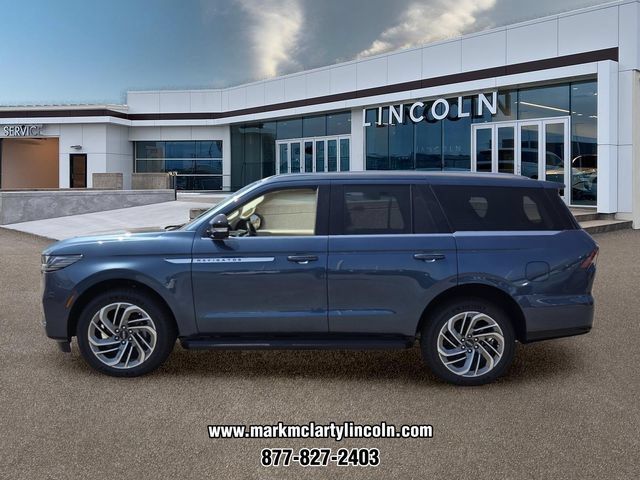 New 2027 Lincoln Navigator Premiere AWD/4WD image 2