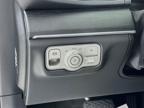 Certified 2025 Mercedes-Benz GLE 350 4MATIC image 11