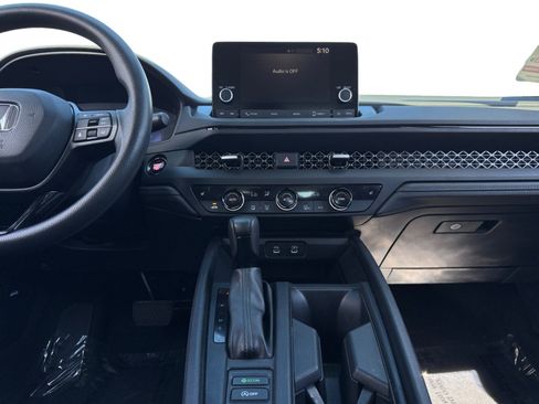 Used 2023 Honda Accord EX image 11