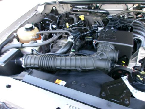 Used 2004 Ford Ranger XL image 16