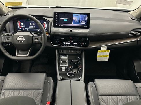 New 2026 Nissan Rogue Platinum image 21