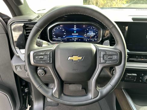 Certified 2025 Chevrolet Silverado 1500 High Country w/ Technology Package image 21