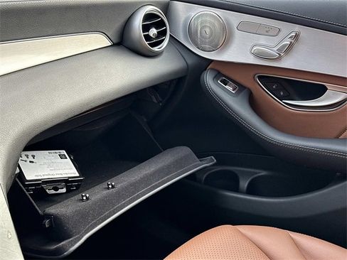 Used 2023 Mercedes-Benz GLC 300 4MATIC Coupe image 33