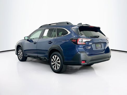 Used 2025 Subaru Outback Premium image 5