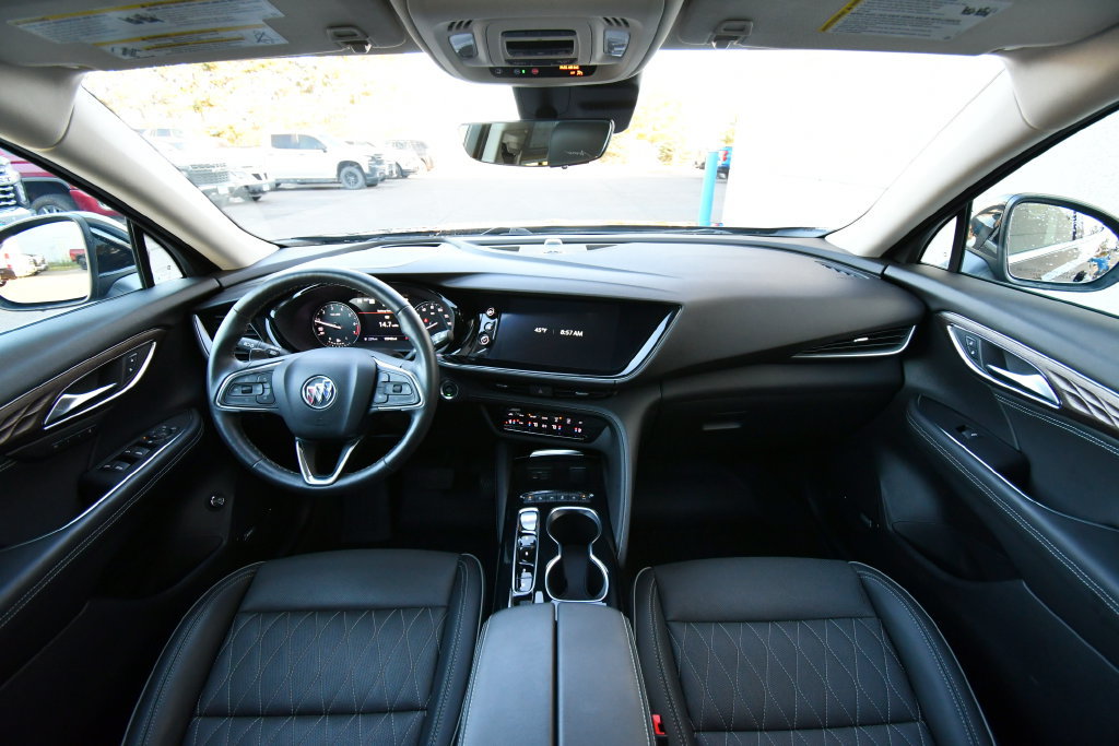 Used 2023 Buick Envision Avenir AWD/4WD image 3