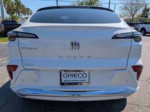Used 2025 Buick Envista Avenir FWD image 15